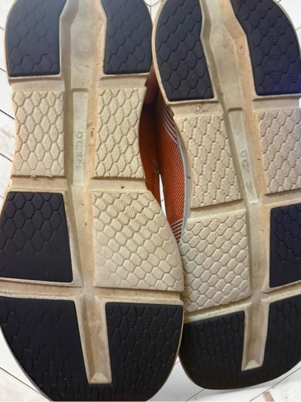 On Running Men's Orange Cloudtec Cushioning Running Shoes - Picture 5 of 7